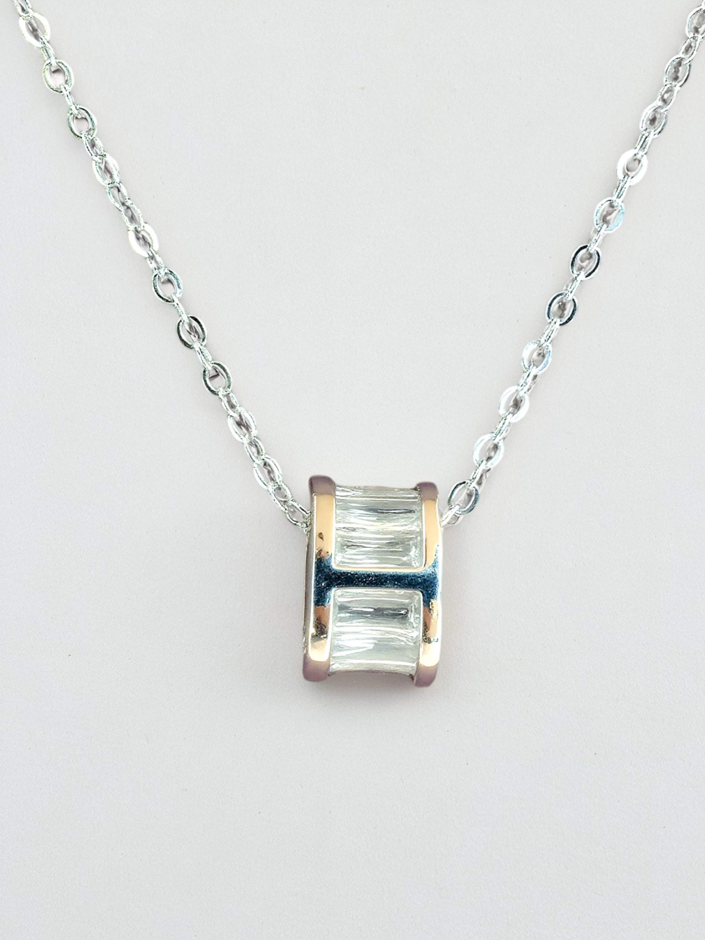 Lucent Edge chain