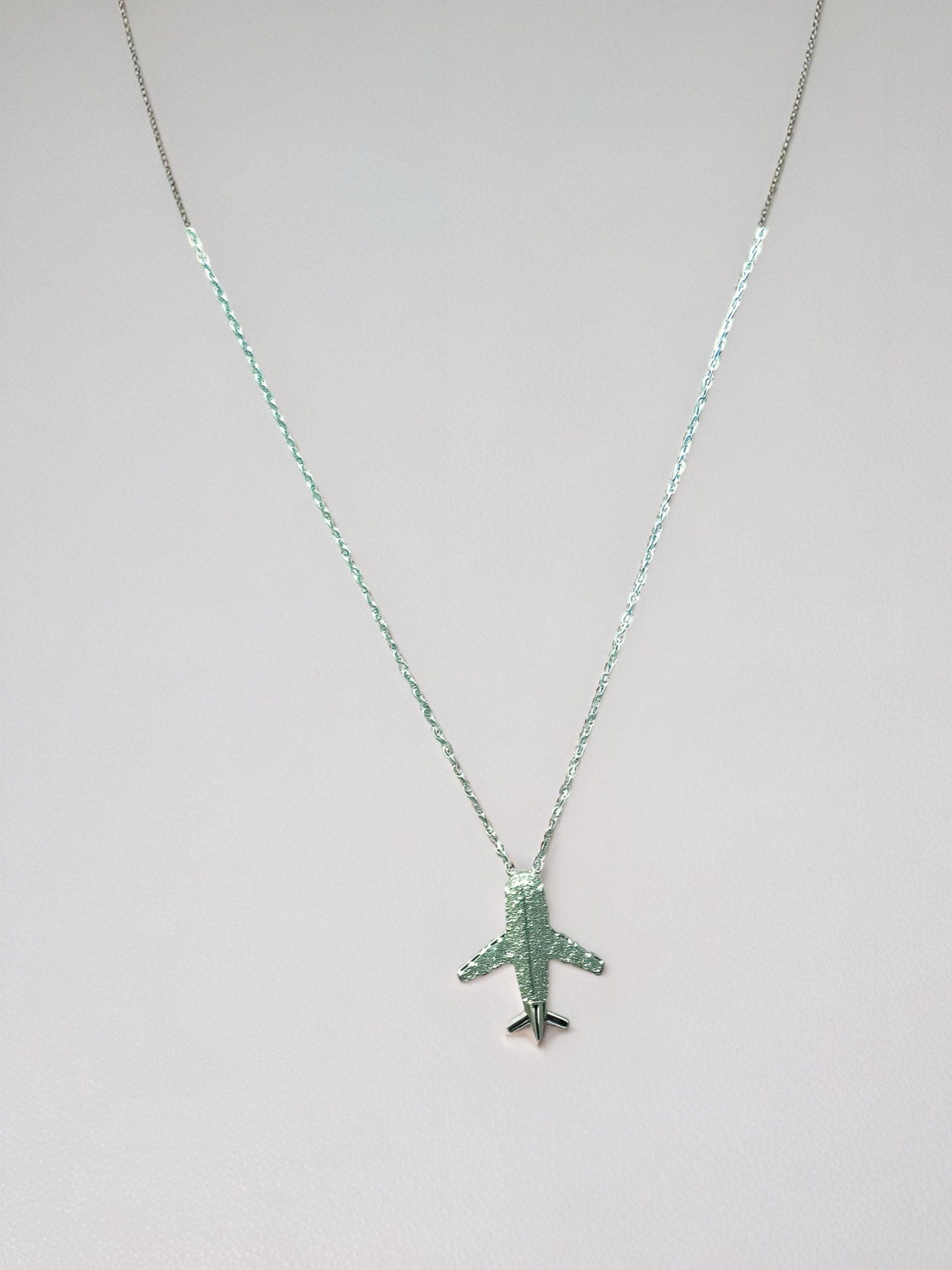 Aviara chain
