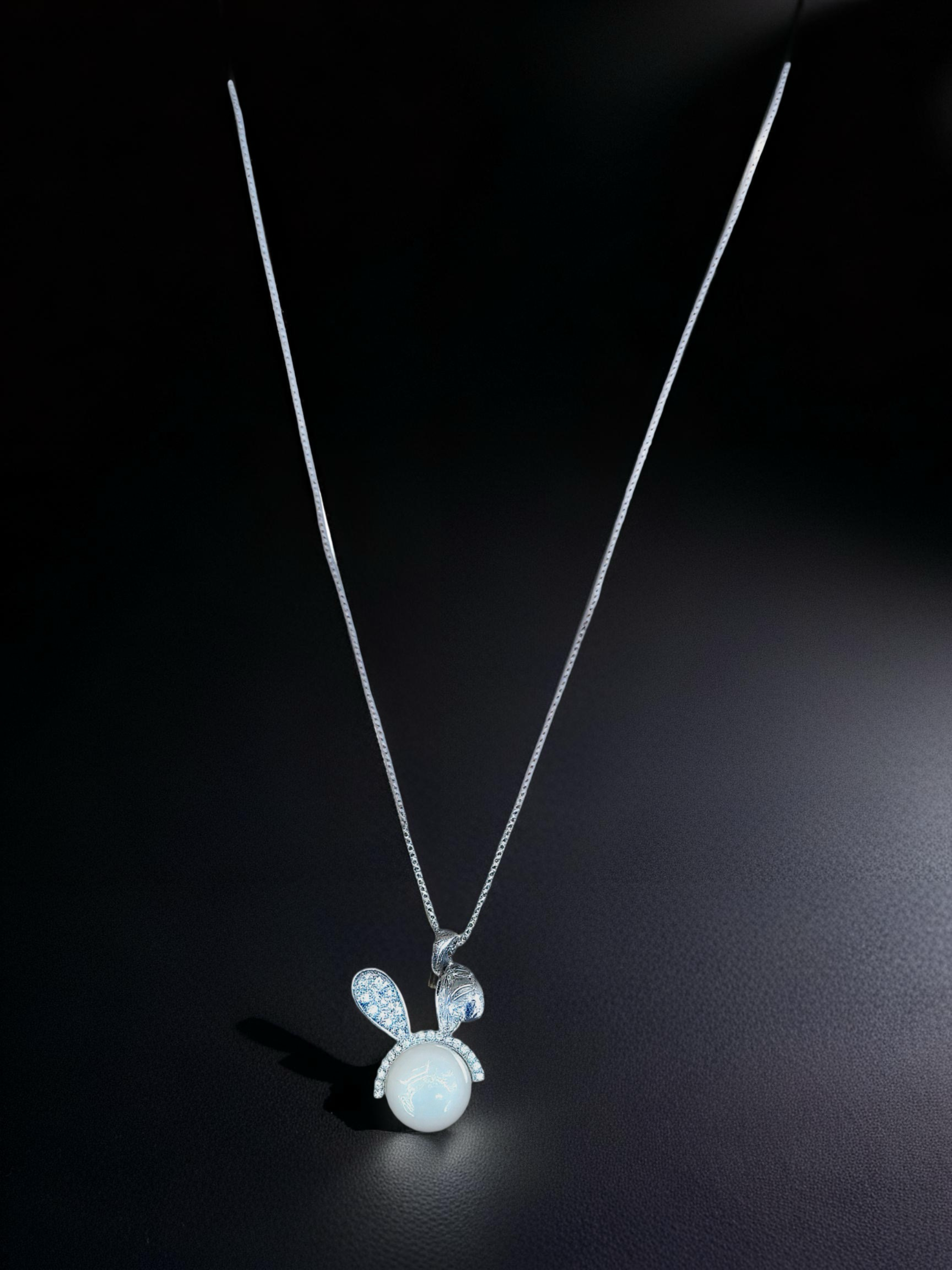 Luna Bunny chain