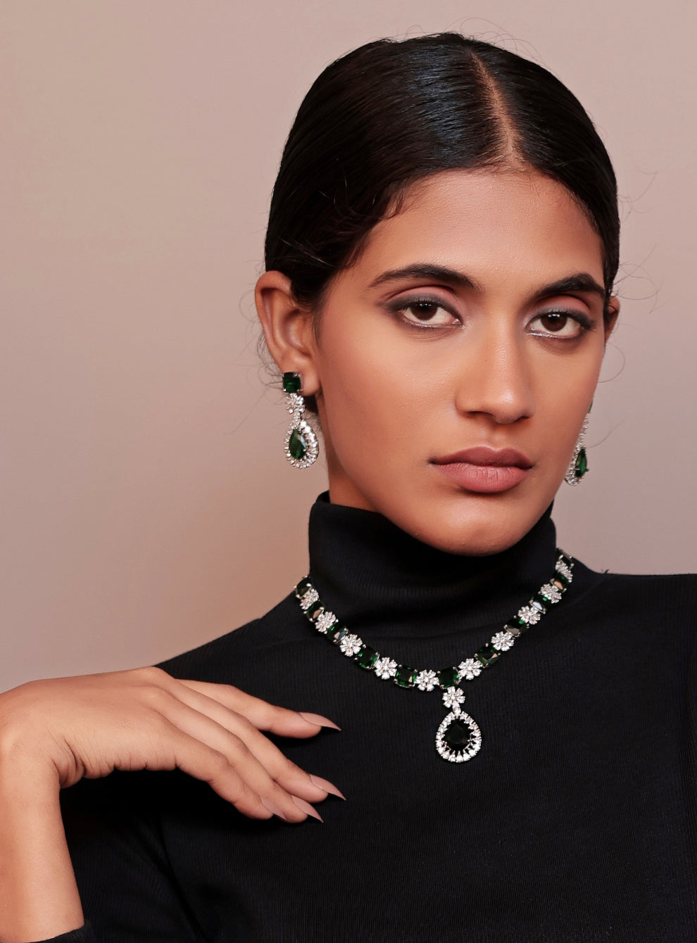 Emerald Bloom AD Necklace Set