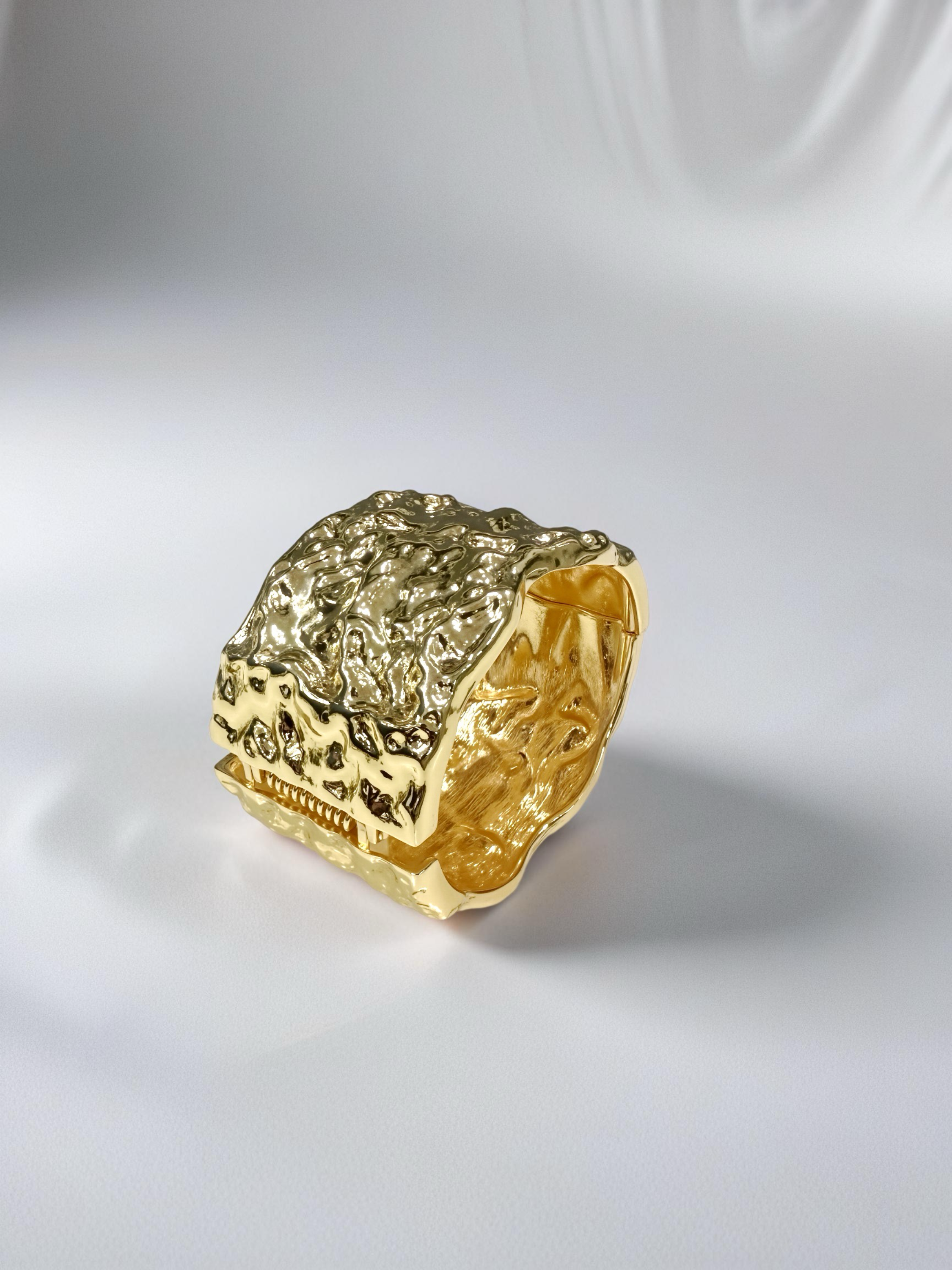 18K Gold Plated Hammered Texture Kada