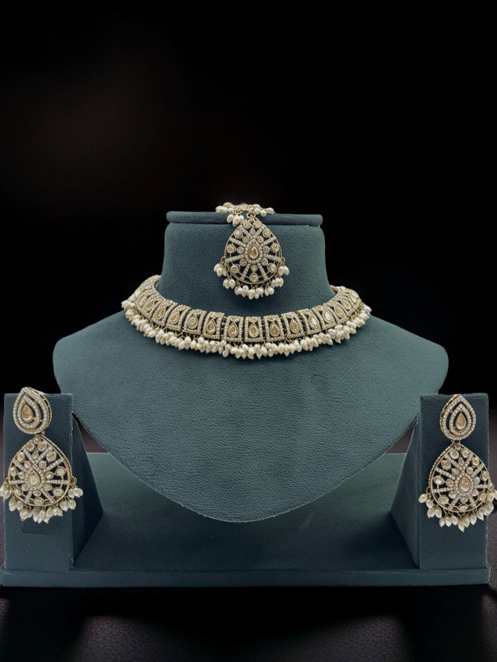 Pearl Kundan Choker Necklace Set