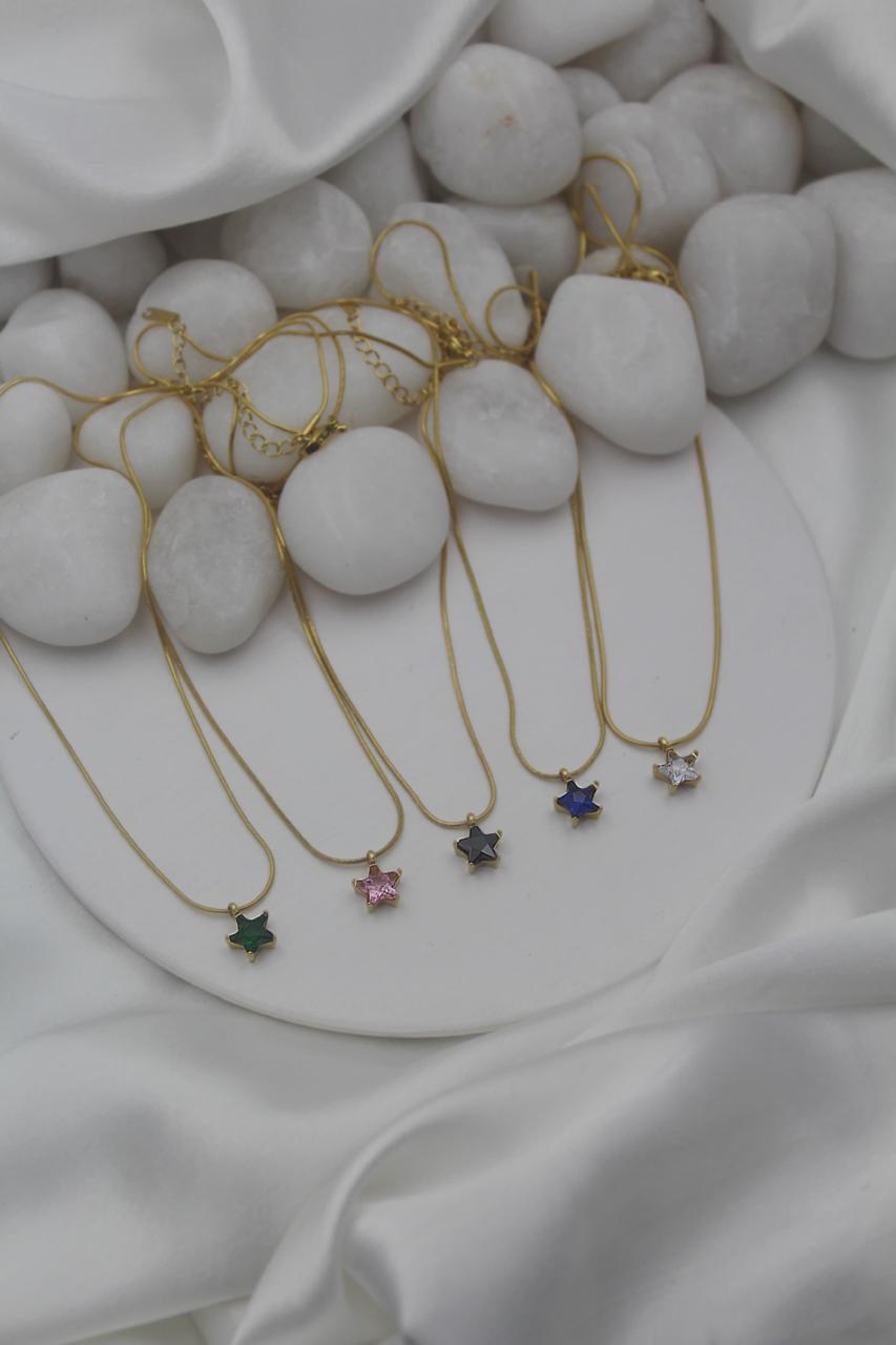 Celesta Glow MInimal Chain Necklace